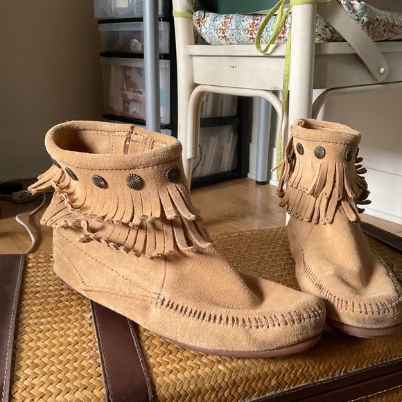 Minnetonka booties - Picture 5 of 5